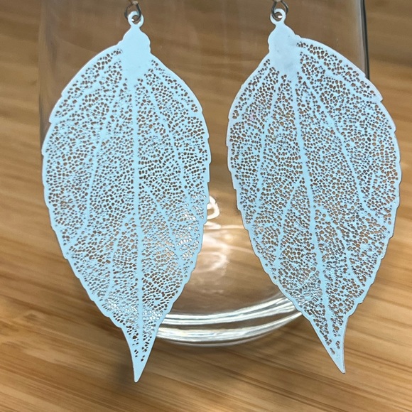 Metal Filigree Leaf Earrings, multi-colored - Picture 2 of 4
